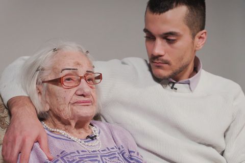 29-jähriger Amir lebt mit 102-jähriger Agnes zusammen: "Wir verstehen uns wie zwei linke Latschen"