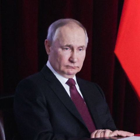 Für die Propaganda organisierte der Kreml eine Visite Wladimir Putins im besetzten Mariupol.