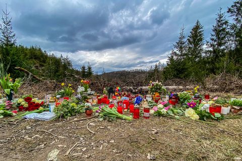 Blumen am Fundort von Luises Leiche