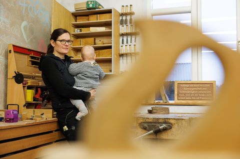Johanna Röh mit Kind