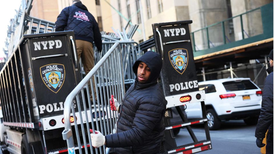 Nach Protestaufruf: New York rüstet sich für Trumps Verhaftung – ehemalige Staatsanwältin erklärt mögliche Anklage