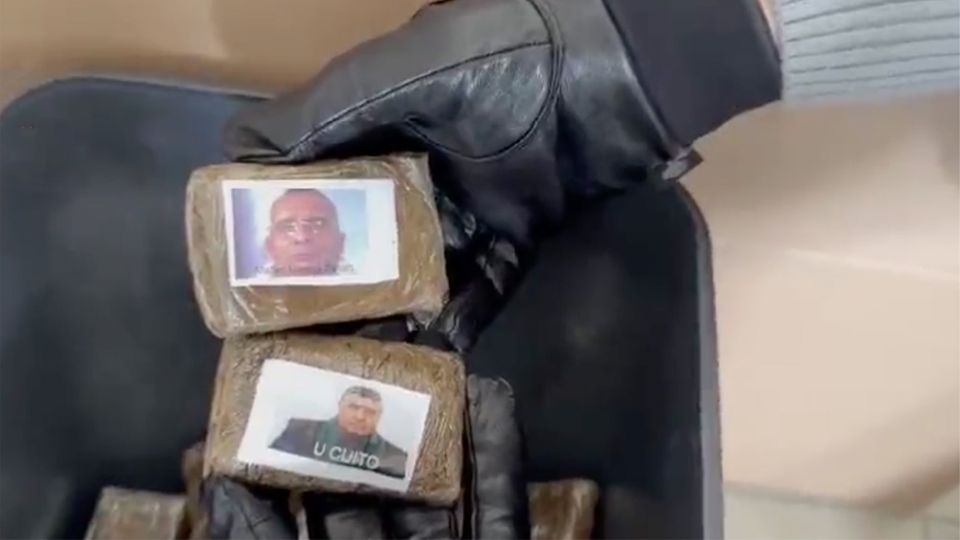 Skurrile Aktion in Italien: Dealer illustrieren Drogenpäckchen mit Gesichtern der Bosse