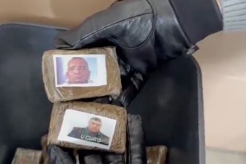 Skurrile Aktion in Italien: Dealer illustrieren Drogenpäckchen mit Gesichtern der Bosse