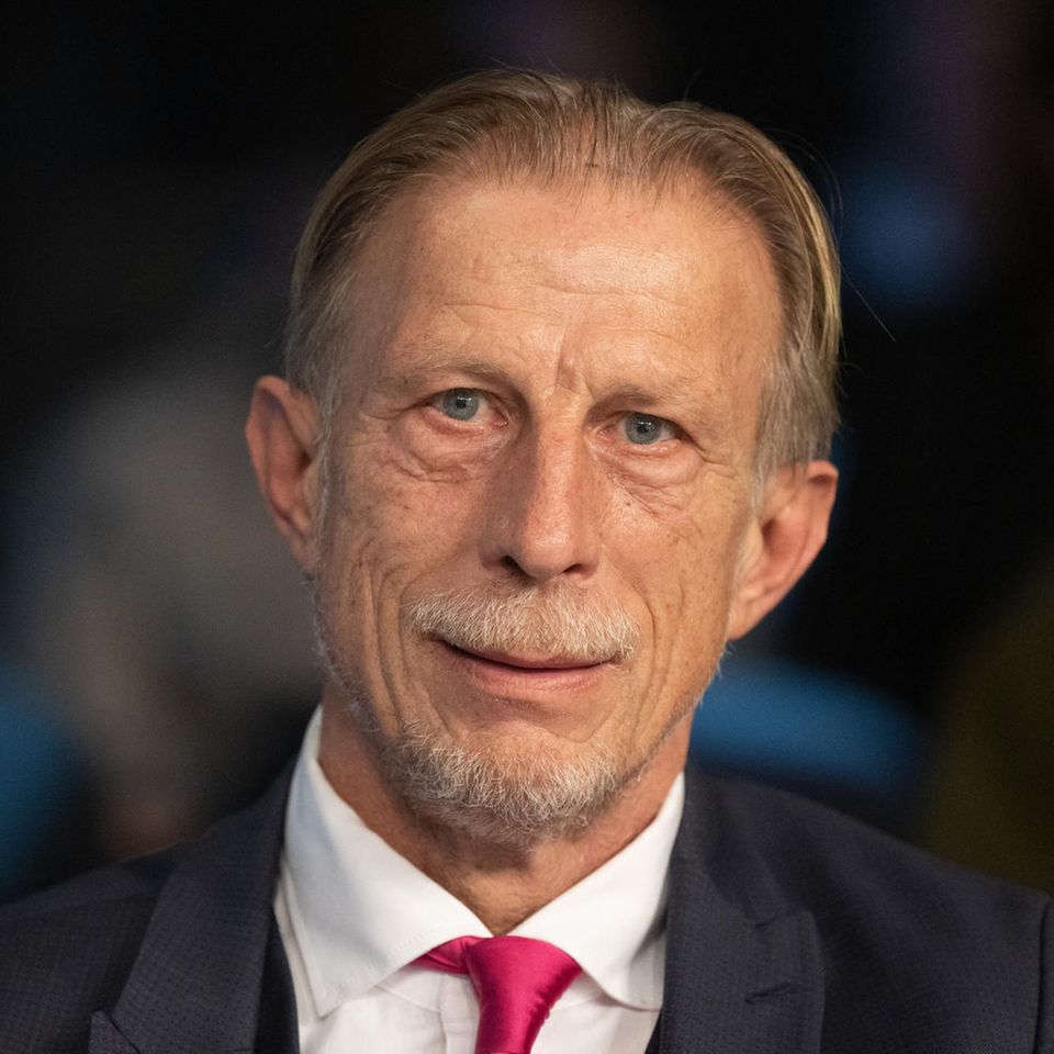An Lungenkrebs erkrankt: der langjährige Fußballtrainer Christoph Daum