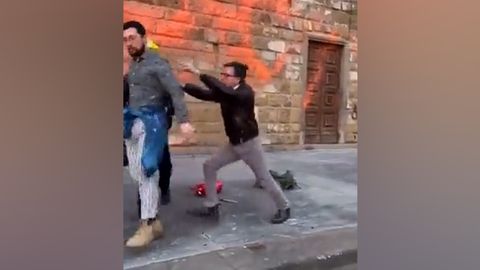 Bürgermeister von Florenz stoppt Klima-Aktivisten – und erntet Vorwürfe, Aktion sei inszeniert gewesen