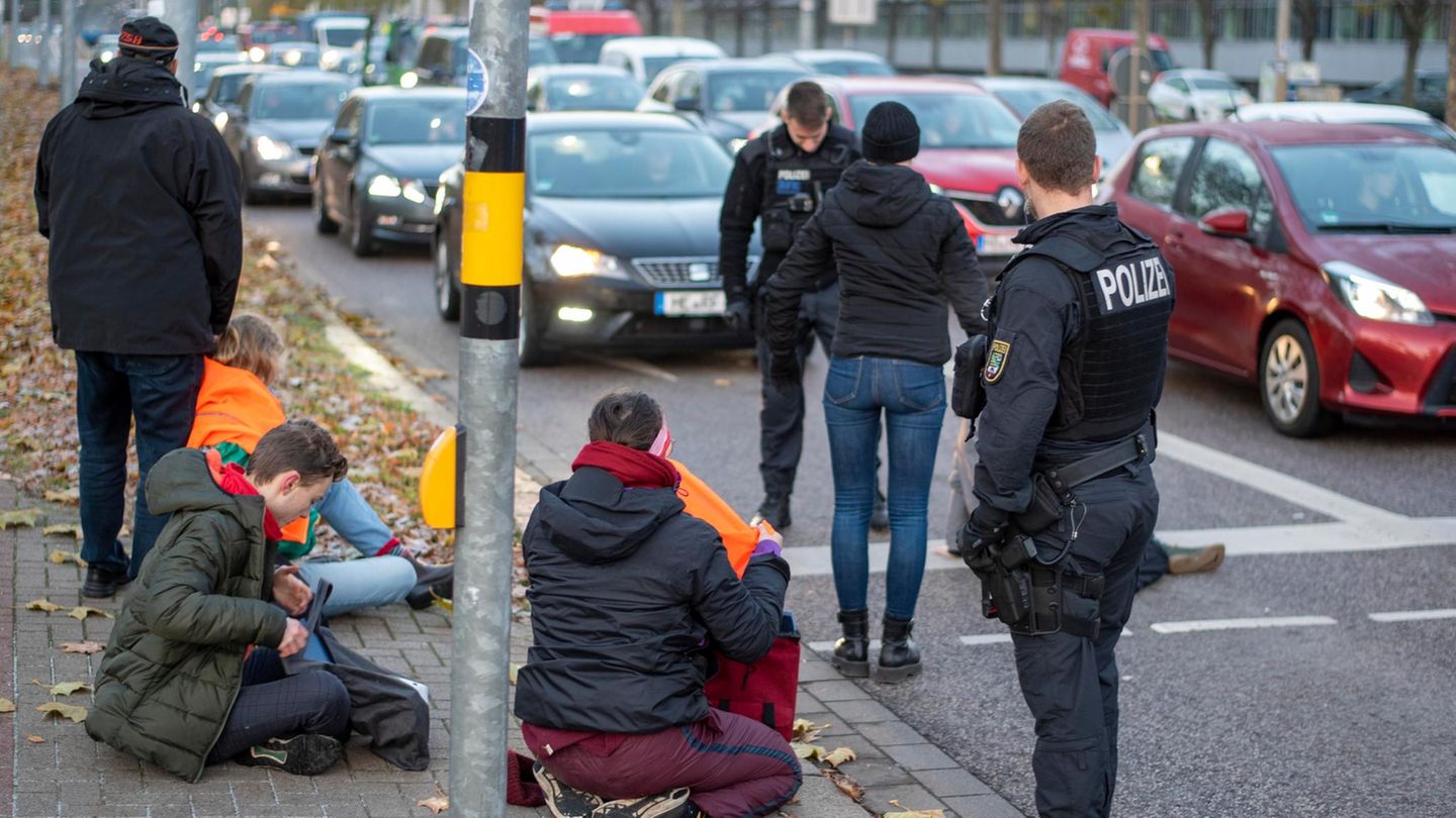 Aktivisten der Letzten Generation in Magdeburg