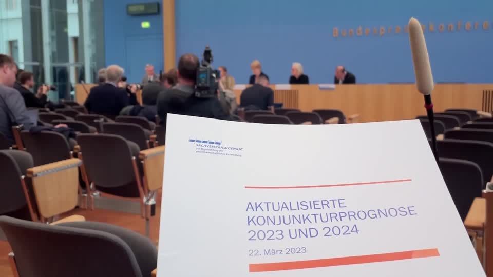 Video: Wirtschaftsweise erwarten wenig Wachstum bei hoher Inflation