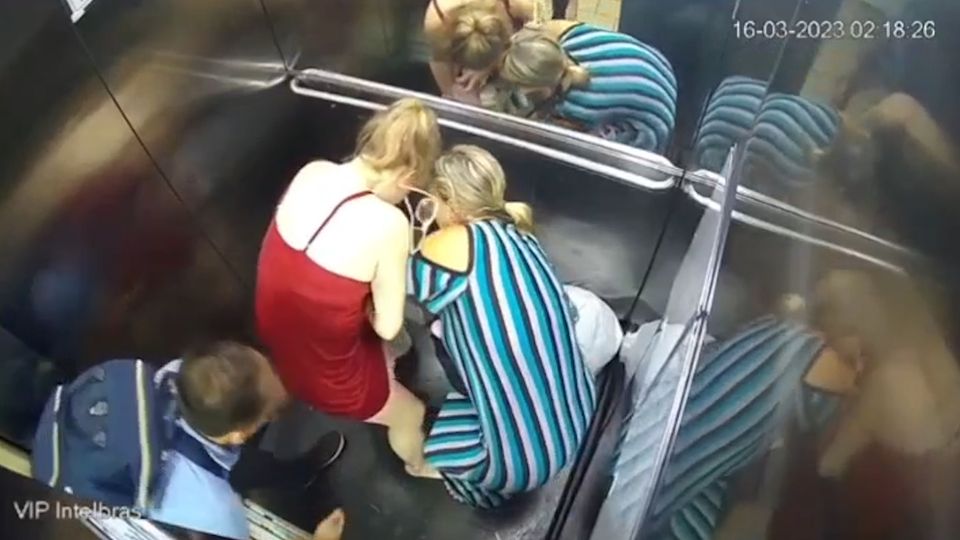 Geburt im Fahrstuhl: Dieses Baby hatte es eilig