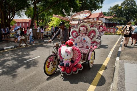 Eine Riksha im Hello Kitty-Design in Malaysia