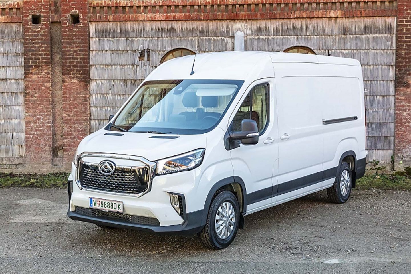 Maxus eDeliver 9
