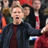 Viel schwerer wiegt das Scheitern im Champions-League-Viertelfinale im Frühjahr 2022 gegen den kleinen FC Villarreal. Von da an steht Nagelsmann bei den Bayern unter verschärfter Beobachtung.