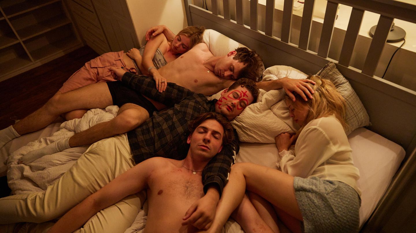 Series on joyn+: "intimate": How "jerks" on speed