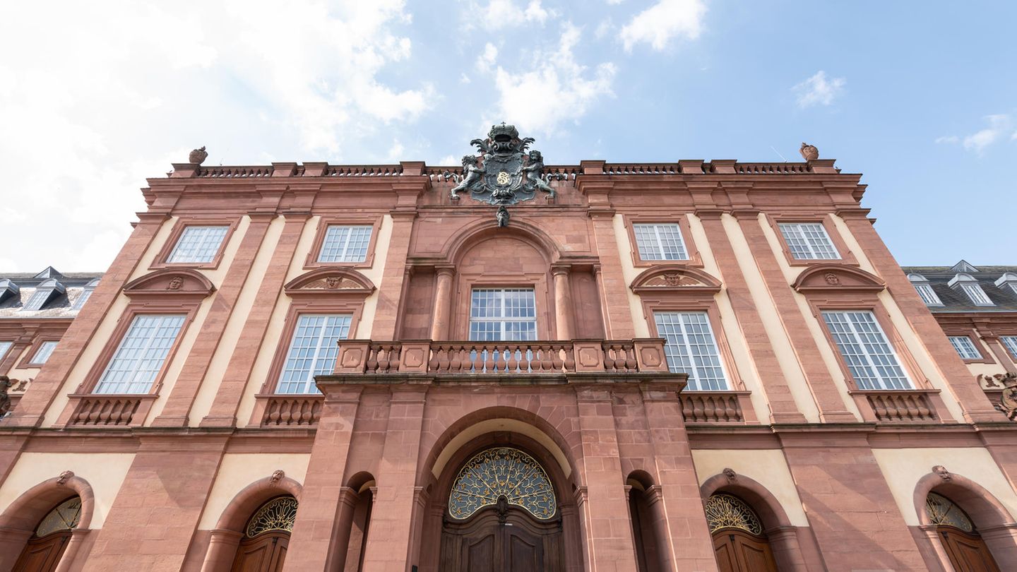 Universität Mannheim Universität Mannheim