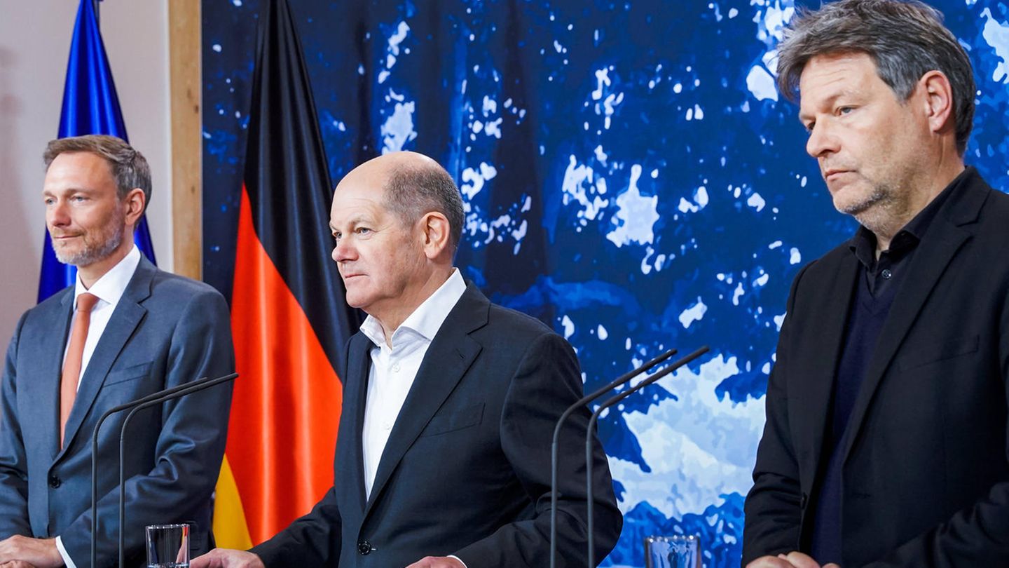 Begeisterung sieht anders aus. In der Ampelkoalition um Finanzminister Christian Linder (FDP), Bundeskanzler Olaf Scholz (SPD) und Wirtschaftsminister Robert Habeck (Grüne) gab es zuletzt wenig Einigkeit.