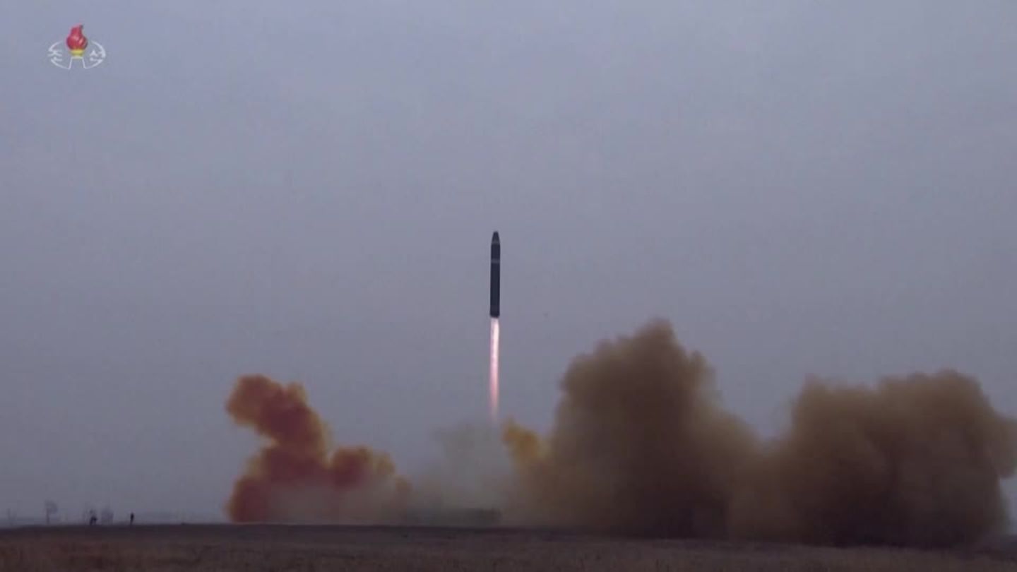 Video: Südkorea - Nordkorea feuert wieder ballistische Raketen ab ...