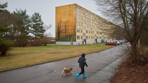 Geflüchtetenunterkunft in einem Plattenbau in Demen