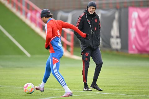 Leroy Sané und Thomas Tuchel beim Bayern-Training