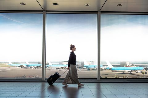 Reisende müssen sich in den Osterferien auf Verzögerungen am Airport einstellen.