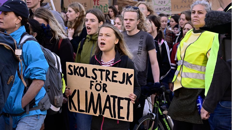 2023: Greta Thunberg verklagt Schweden
