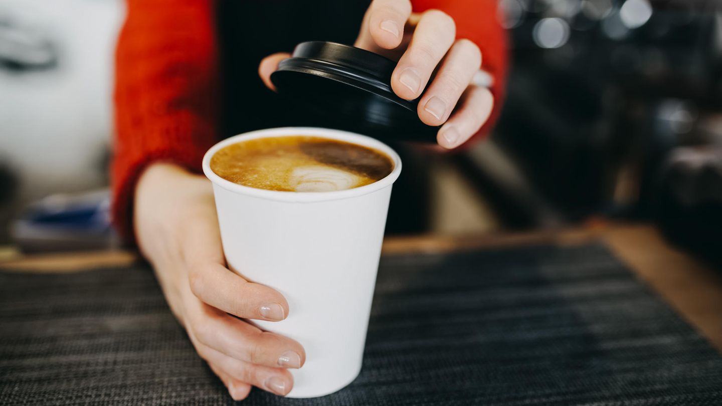 Auch für Coffee to Go sollen eigentlich Pfandalternativen angeboten werden