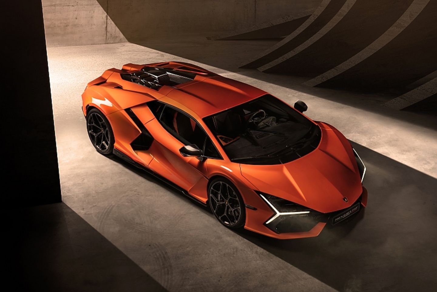 Lamborghini_Revuelto-9.jpg