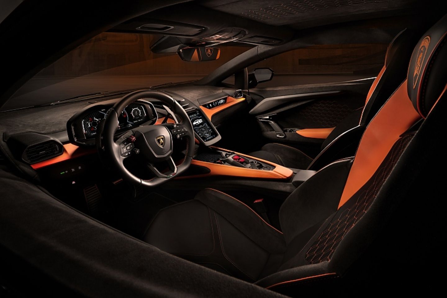 Lamborghini Revuelto 2024