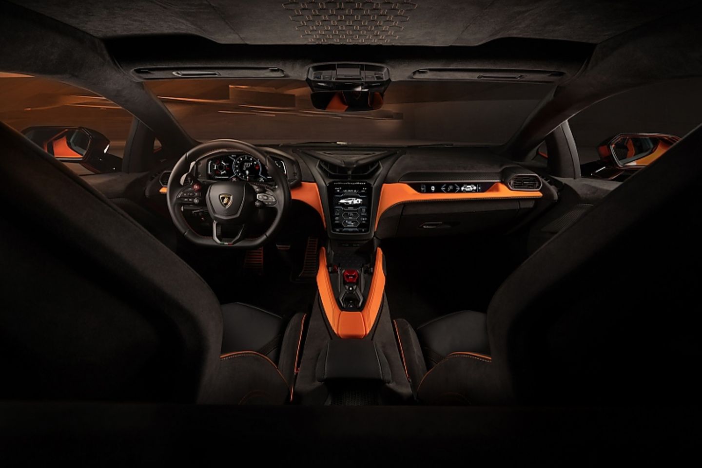 Lamborghini Revuelto 2024