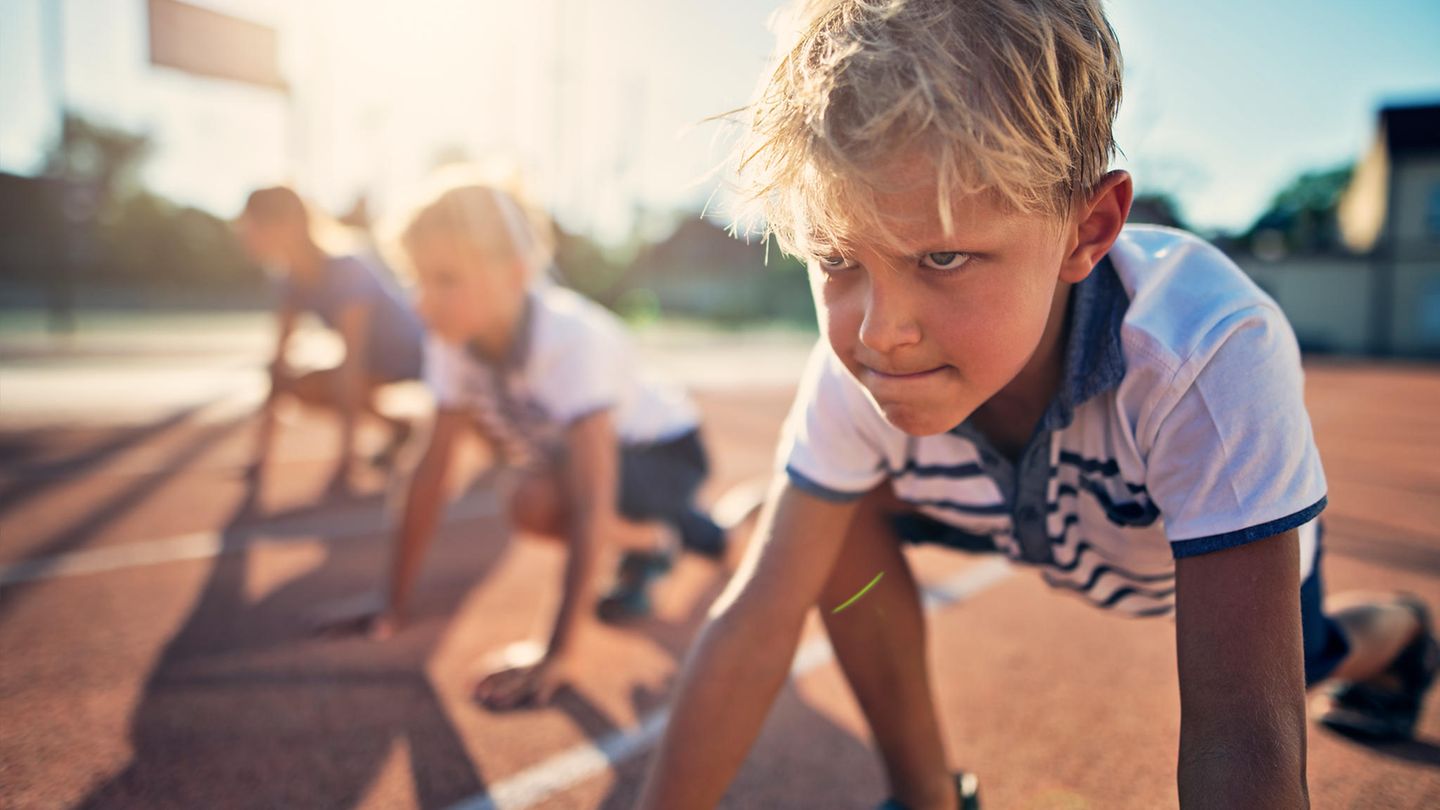 Schule und Gesundheit: Kinder und Jugendliche sollten sich laut Experten mehr bewegen, auch in der Schule Kinder und Jugendliche sollten sich laut Experten mehr bewegen, auch in der Schule
