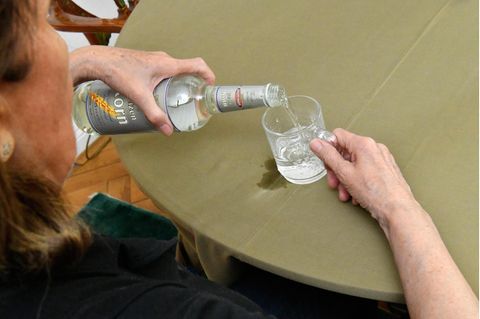 Anderthalb Prozent der Berufstätigen in Berlin konsumieren laut KKH exzessiv Alkohol