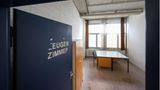 Auch außerhalb des Verhandlungssaal regiert die Tristesse