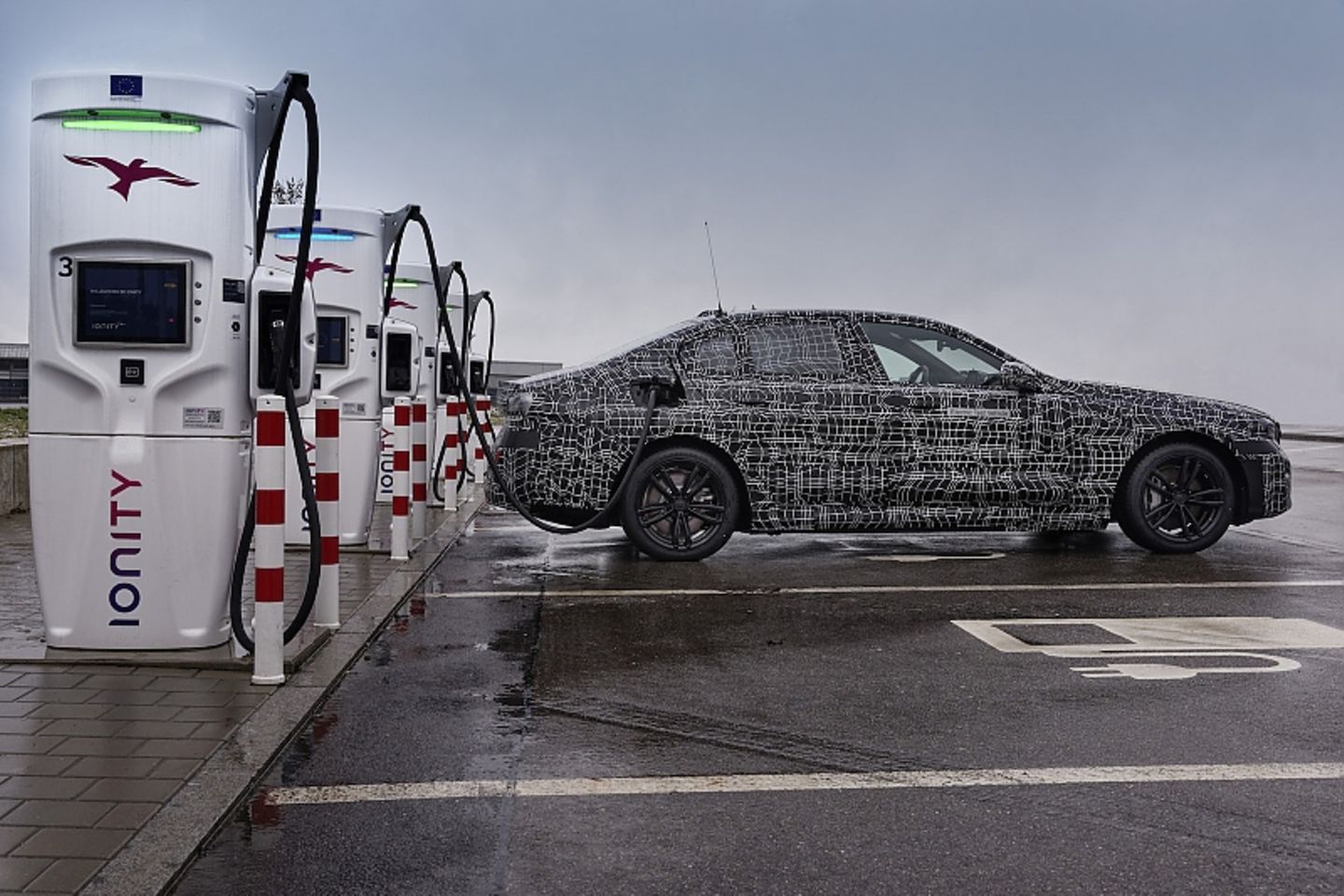 BMW i5 2024