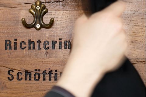Droht eine Unterwanderung von Rechts im Schöffengericht?
