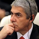 Der Ministerpräsident Portugals von 2005 bis 2011 musste Ende 2014 für neun Monate in Untersuchungshaft. Gegen den Sozialisten wurde wegen Korruption, Steuerbetrug und Geldwäsche ermittelt. Drei Jahre später wurde Anklage wegen Bestechung, Urkundenfälschung, Steuerbetrug und Geldwäsche erhoben. Sócrates bestritt die Vorwürfe. 2021 wurde dann der Weg für den Gerichtsprozess freigemacht – allerdings nur wegen Geldwäsche und Urkundenfälschung. Anklagen wegen Korruption wurden vom Richter fallengelassen. 