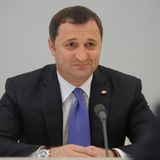 Im Juni 2016 wurde der ehemalige Regierungschef Moldaus zu neun Jahren Gefängnis verurteilt. Er war wegen Machtmissbrauchs angeklagt. Ein Gericht sah es als erwiesen an, dass Filat an der Veruntreuung von insgesamt einer Milliarde US-Dollar (rund 900 Millionen Euro) bei drei Banken beteiligt war. Filat war von 2009 bis 2013 im Amt. 