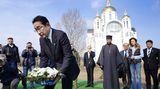 Japans Premier zum Überraschungsbesuch in Butscha