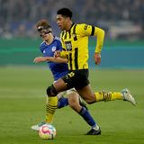 Noch etwas teuer ist Jude Bellingham vom BVB, er kommt auf einen geschätzten Marktwert von 120 Millionen Euro. Der englische Nationalspieler ist eine der tragenden Säulen der BVB-Elf. Ob er im Sommer in die Premier League zurückkehrt, wird eine der spannendsten Fragen im nächsten Transferfenster. Er könnte einer der entscheidenden Spieler auf dem Platz werden.