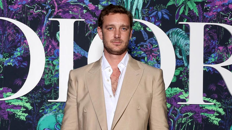 Pierre Casiraghi, jüngster Sohn von Prinzessin Caroline von Hannover, bei der Fashionshow von Dior in Indien