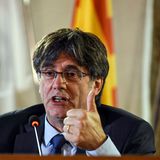 Gegen den Regionalpräsidenten der spanischen Region Katalonien wurde im Oktober 2017 im Zuge der Katalonien-Krise Anklage wegen Rebellion und "Zweckentfremdung öffentlicher Gelder" erhoben. Carles Puigdemont floh daraufhin nach Belgien. Im November 2017 wurde ein europäischer Haftbefehl gegen ihn und vier Ex-Minister erlassen. Sie stellten sich den Behörden; der Haftbefehl wurde zurückgezogen. Im März 2018 wurde das Gerichtsverfahren eröffnet und ein internationaler Haftbefehl wegen Veruntreuung ausgestellt. Kurz darauf wurde er in Deutschland festgenommen. Später wurde der europäische Haftbefehl erneut zurückgezogen, weil Deutschland ihn nicht wegen Rebellion ausliefern wollte, und Puigdemont kehrte nach Belgien zurück. Im September 2021 wurde er in Sardinen festgenommen. 2023 wurde der Anklagepunkt der Rebellion fallengelassen; ein Haftbefehl wegen Veruntreuung bleibt aber bestehen.