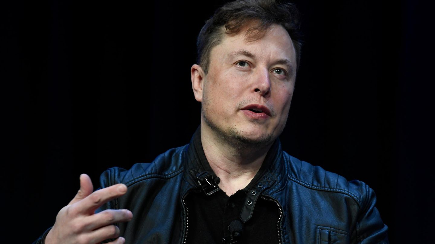 Musk calls for a break – why AI development will continue anyway