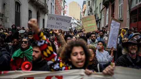 Lissabonner Bürger demonstrieren für günstigen Wohnraum