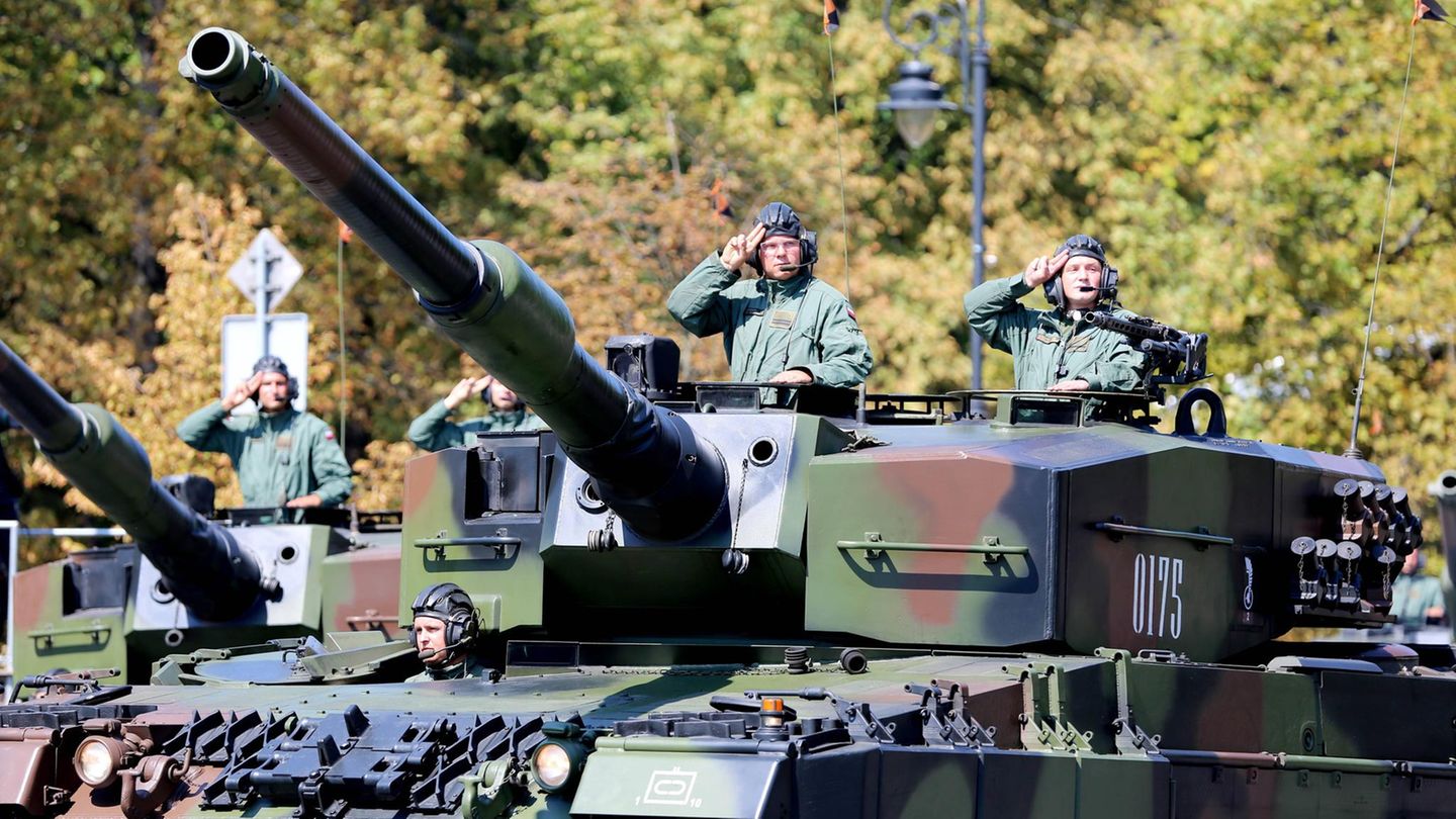 Radschützenpanzer des Typs KTO Rosomak: Die Ukraine hat nun 100 Stück des Panzers in polen bestellt. 