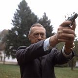 Schauspieler Horst Tappert als Oberinspektor Stephan Derrick in der ZDF-Krimiserie "Derrick"