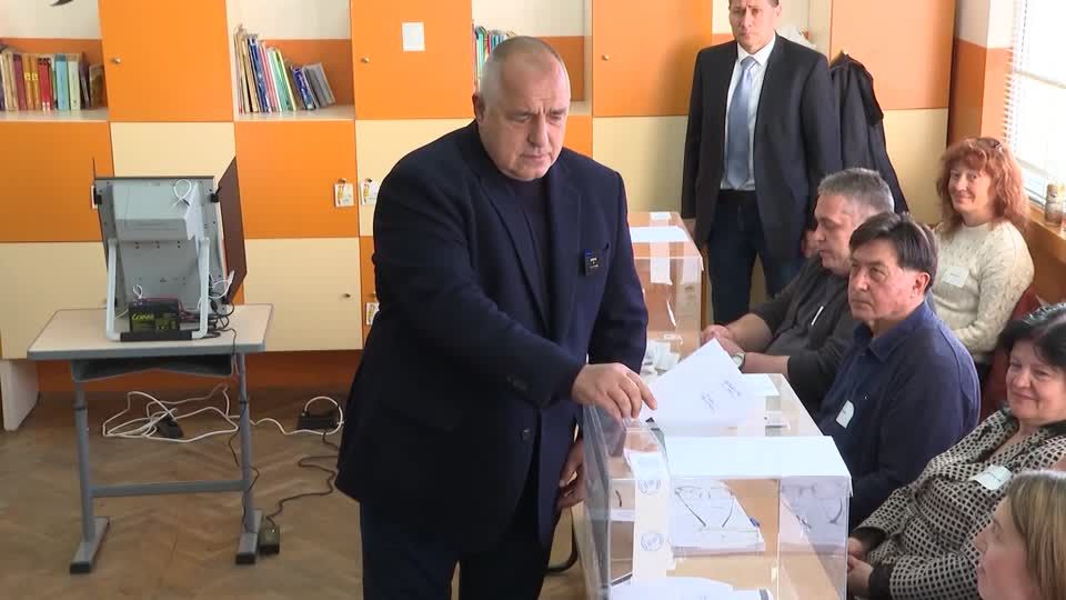 Video: Mitte-Rechts-Block bei Wahl in Bulgarien vorn