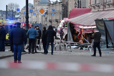 Das Café "Streetfood-Bar No.1" im Zentrum Sankt Petersburgs wurde zerstört