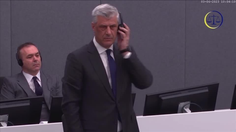 Video: Kosovos Ex-Präsident Thaci wegen Kriegsverbrechen vor Gericht
