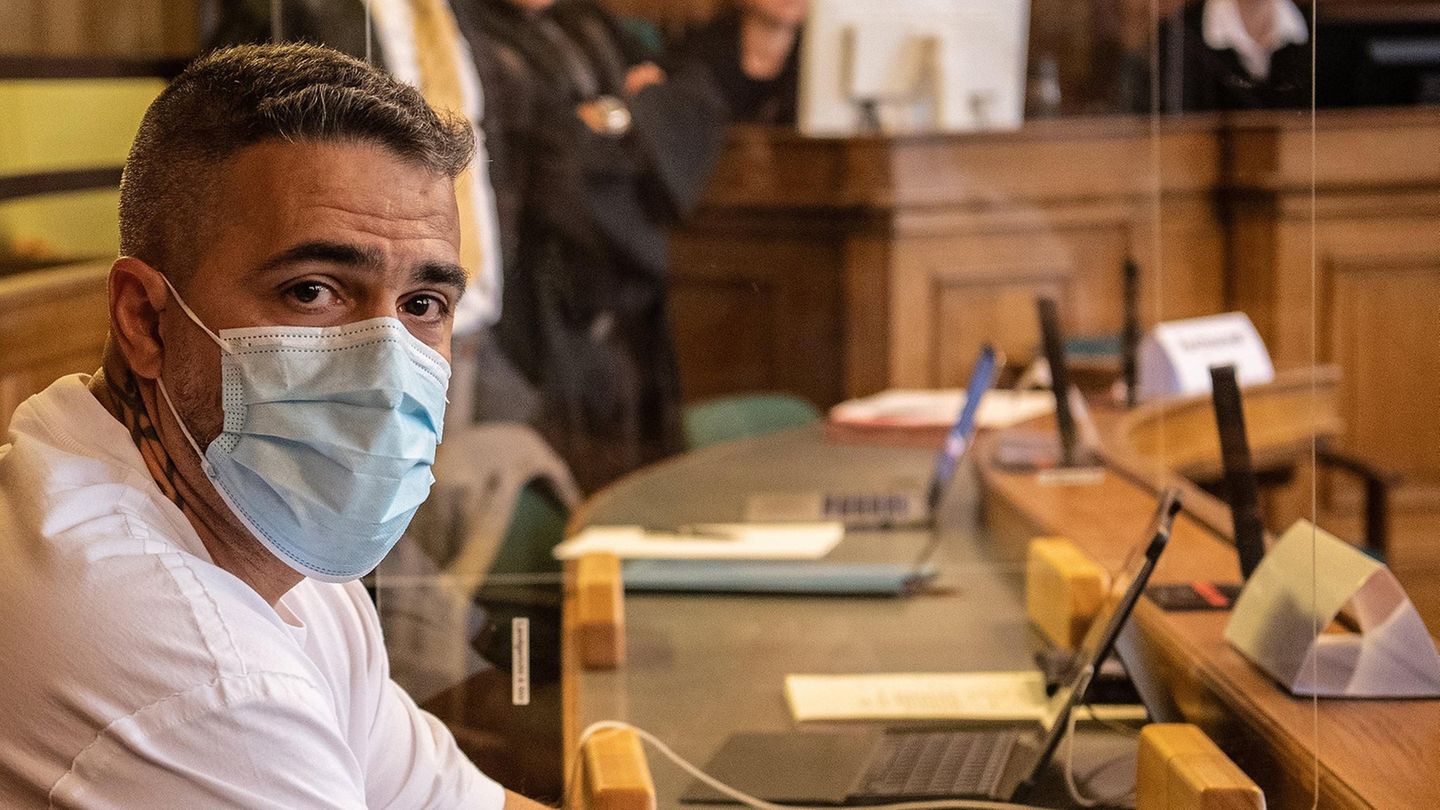 Bushido gegen Arafat Abou-Chaker: Anis Ferchichi, alias Bushido, vor Gericht in Berlin (Archivbild) Anis Ferchichi, alias Bushido, vor Gericht in Berlin (Archivbild)