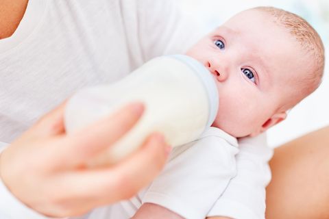 Babynahrung aus dem Labor: Zwei Frauen wollen mit künstlicher Muttermilch einen Milliardenmarkt erobern. Expertin zweifelt: "Original ist nicht ersetzbar"