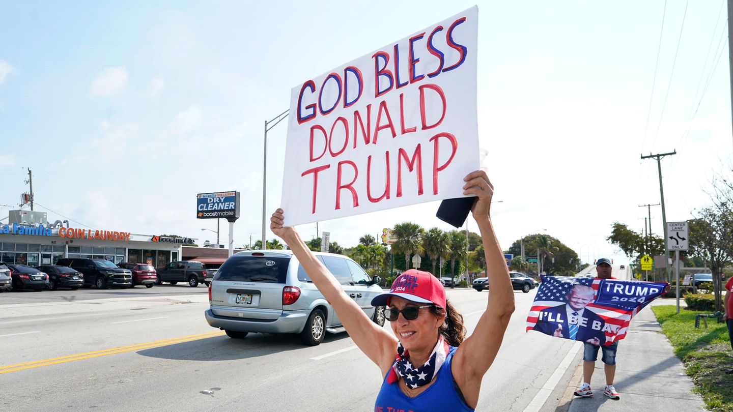 "Gott segne Trump"