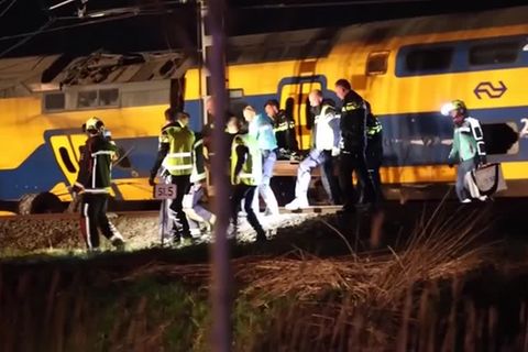 Video: Schweres Zugunglück in den Niederlanden