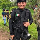 "Stabsunteroffizier" mit elf Jahren: David Flores hat noch keinen Bart, aber gibt schon Befehle